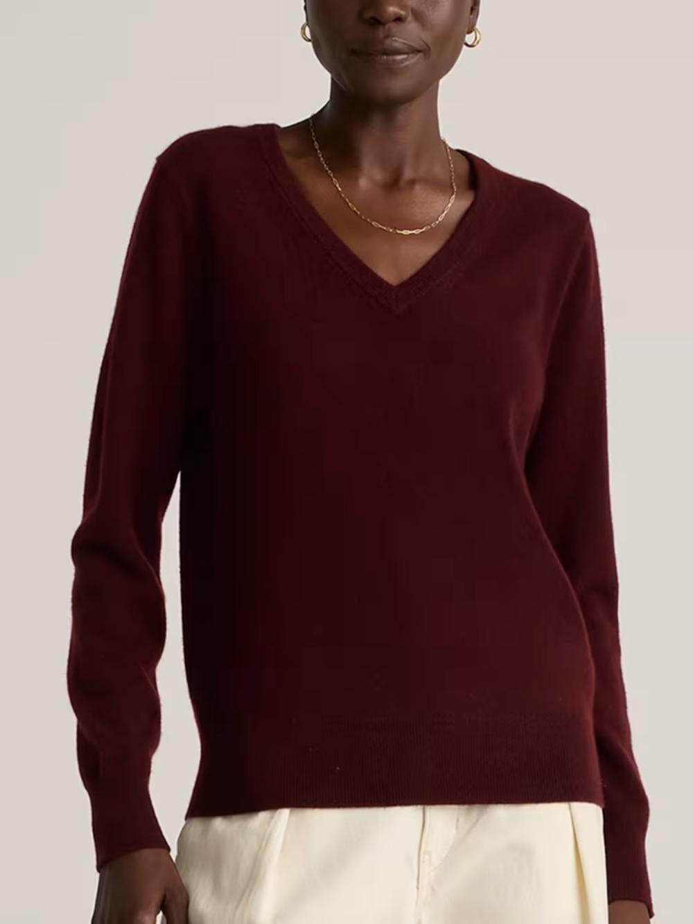 Quince Mongolian Cashmere V-Neck Sweater in Burgundy